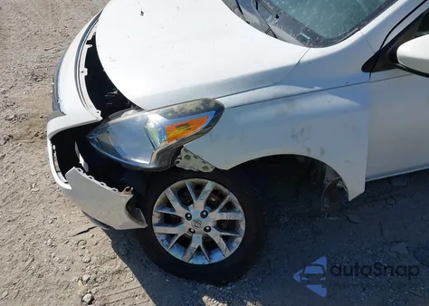 2015 Nissan Versa 1.6 Sv из США, поврежденный, VIN 3N1CN7AP0FL915898